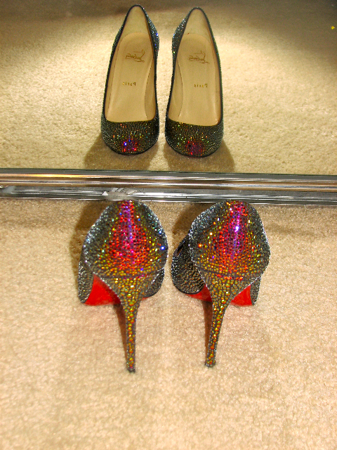 Why hello, red soles! Show me your Louboutins! :  wedding christian louboutin louboutin red sole shoes IMG 0129