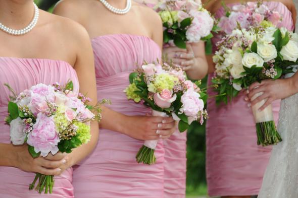 Gallery of the Day :  wedding features 374 Bridesmaids Dresses, Pearls, and Flowers :  wedding bridesmaids pearls bouquet roses peonies pink ivory dress flowers jewelry 374 