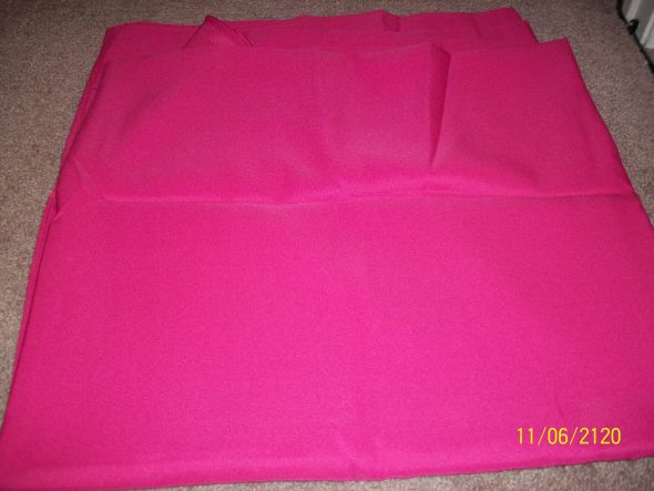 FOR SALE 24 Fuschia Tablecloths 85x85 wedding pink 012