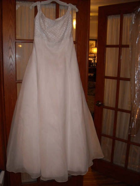 Demetrios NWT wedding dress size 16 wedding wedding dress size 16 empire 