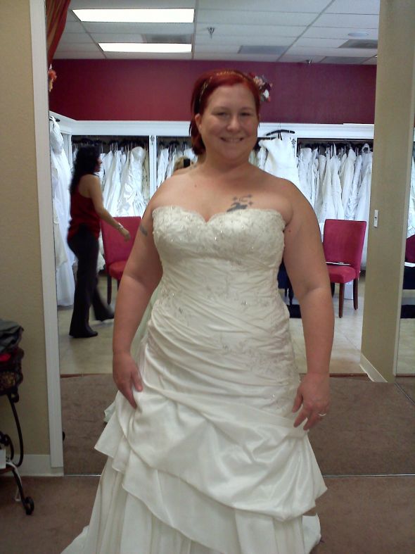 Here's my journey of dresses! Share yours! (Pic heavy) : wedding dress journey pic pics heavy plus size 1 weight loss curvy full figured 1 Labella
