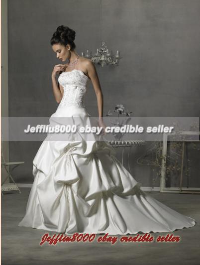 Another Job for the Dress Detectives: Who makes this??? :  wedding dress mystery designer help gown trivia question detective Mystery Dress