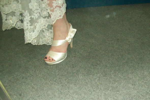 Another show me post.... Shoe me your shoes!! Please :) :  wedding 100 5986