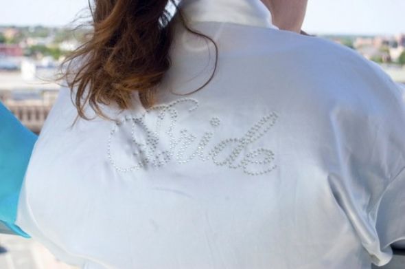 Alright already! You convinved me. My first RECAP. (Pics!) Getting Ready. : wedding GR12