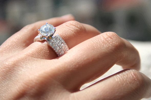 My 3.51 ct Engagement Ring! :  wedding engagement ring 36679 1378879470696 1193182370 30900441 2935790 N