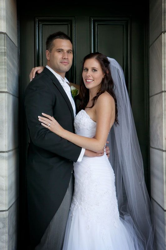 Please help me choose a photo for our thank you cards :  wedding Nicole And Josh 529