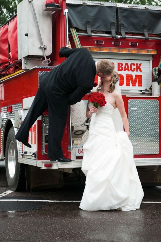 discontinued wedding dresses sold in canada