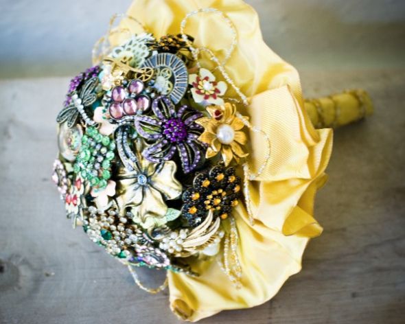 My DIY Brooch Bouquet    Weddingbee DIY Projects