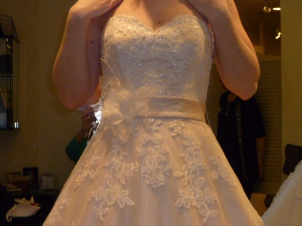 Anyone with a Mori Lee dress? :  wedding mori lee bubble hem strapless wedding dress P1000451front