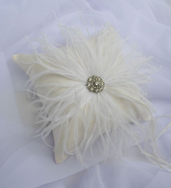 Feather ring bearer pillow and basket :  wedding feather diy pillow flower help ostrich basket FEATHER PILLOW