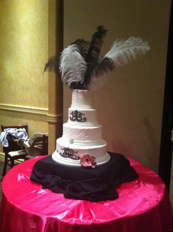 Damask feather themed wedding cake wedding feathers wedding cake damask 