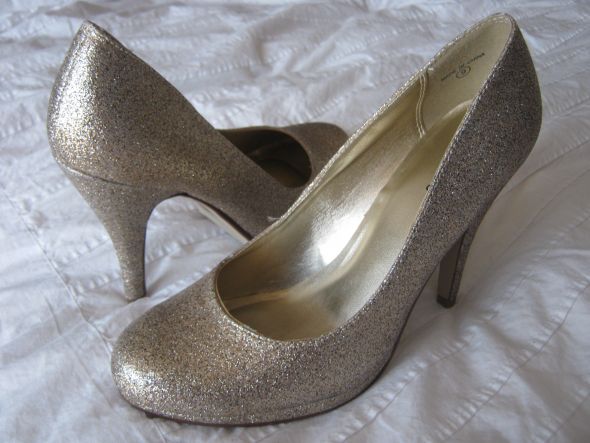 Just Bought My Wedding Shoes!!! :) :  wedding shoes gold sparkle dress wedding highheels IMG 1090