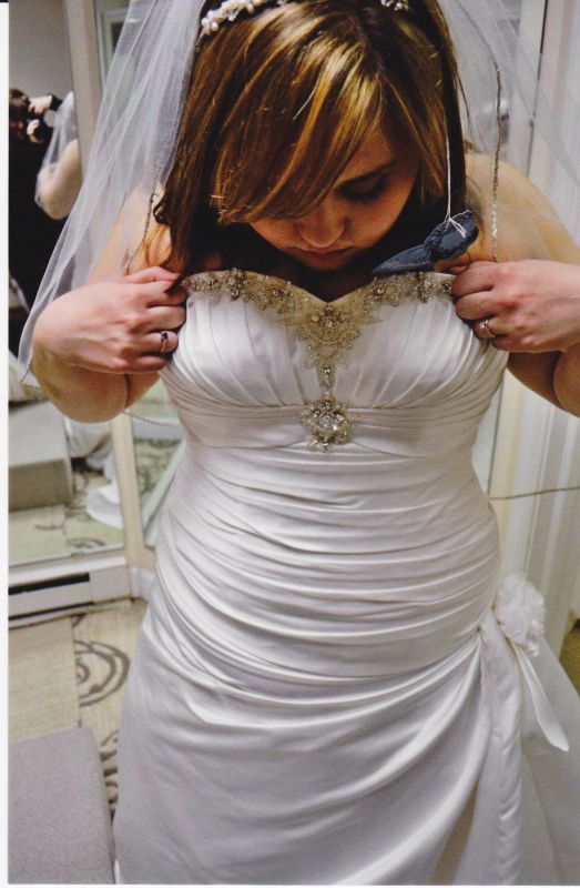 Full-figured...mermaid/trumpet/fit & flare? YES!! : wedding Dress 001