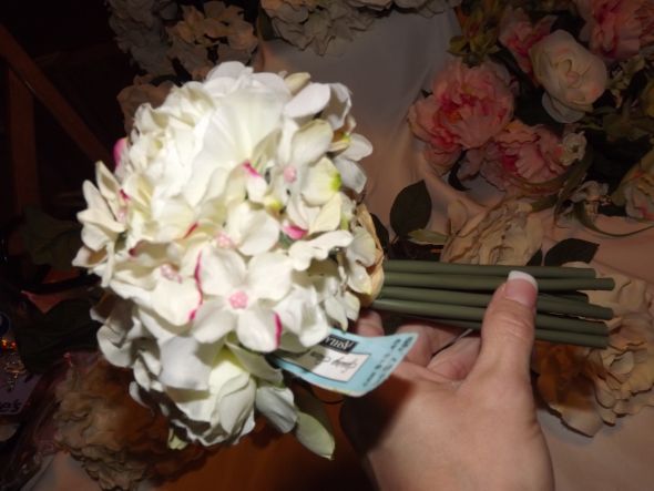 Leftover flowers! :  wedding green pink ivory flowers 018fa