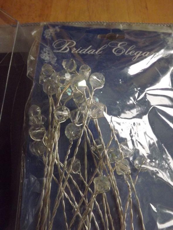 Diamond Scatter, Beads, Petals, Decorations, Bags, flowers :  wedding white ceremony diy reception 029c