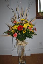 need some centerpiece feedback bees!! : wedding daisies red orange centerpiece diy mason jar Centerpiece