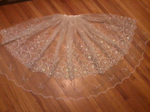 I made my own veil!!  Pics inside... :  wedding veil diy lace Veil Full Spread