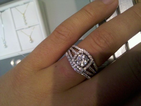Married and loving my new bling! Newlyweds, show me your rings! : wedding Ralsirsaw