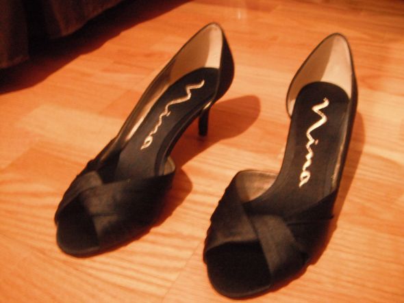 Neverworn Nina Culver shoes size 6 Navy Blue wedding navy shoes