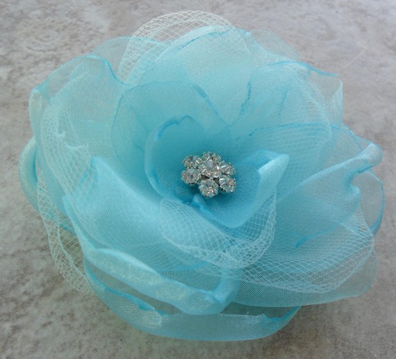 What color should I paint my toes? A.k.a... : wedding Hair Flower