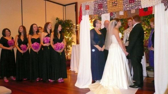 Share Your Bridesmaids Hair Do & Dresses : wedding bridesmiad hair style look 305709 2013489351689 1677476770 1470397 18791422 N