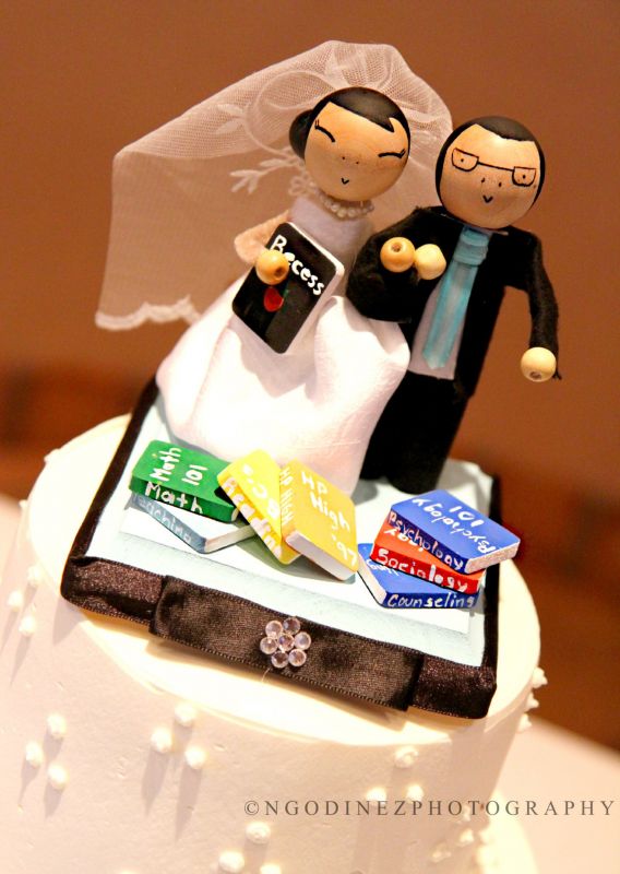 Our 70-year-old cake toppers! Advice needed + pics :  wedding Cake Topper
