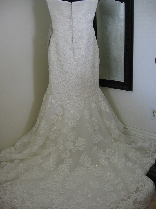 Would love to see your beautiful trains!!! :  wedding Evelyn   13