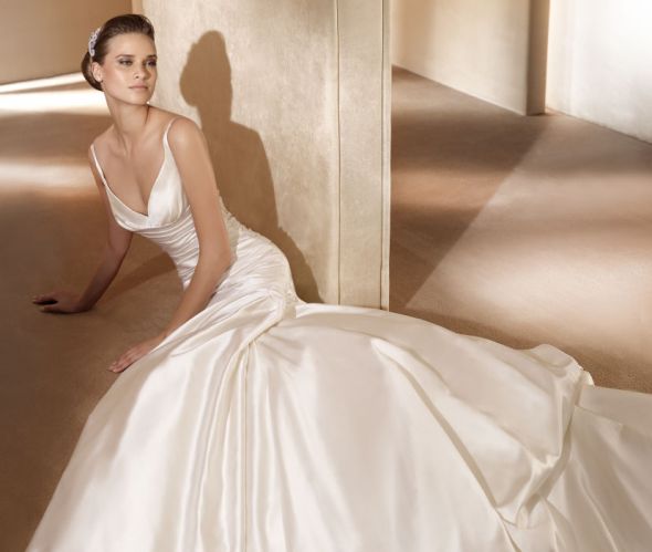 UK Brides - details please!! :  wedding uk brides Pronovias Alice 1x