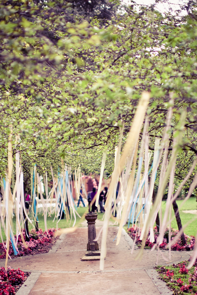 Engagement Party Ideas :  wedding engagement party lawn outdoors games Tumblr Leor0vr4Jc1qbxxruo1 400