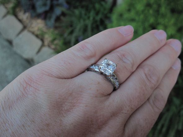 Asha Diamond e-ring pictures please! : wedding asha engagement simulant ring pictures Picture 1418