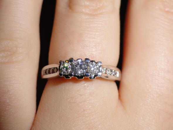 Low budget engagement ring pics? :  wedding diamonds ring engagement budget cheap Ring