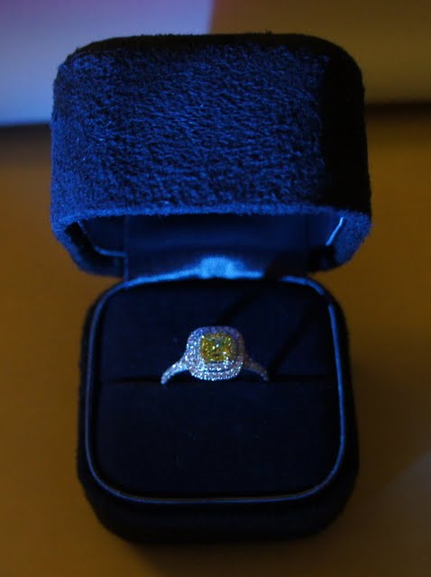My Ering - I call her SUNSHINE!! YAY!! :D :  wedding yellow diamond ring engagement ring tiffanys 1 canary DSC00475