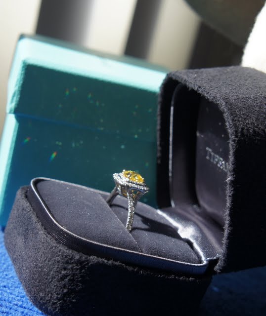 My Ering - I call her SUNSHINE!! YAY!! :D :  wedding yellow diamond ring engagement ring tiffanys 1 canary DSC00523