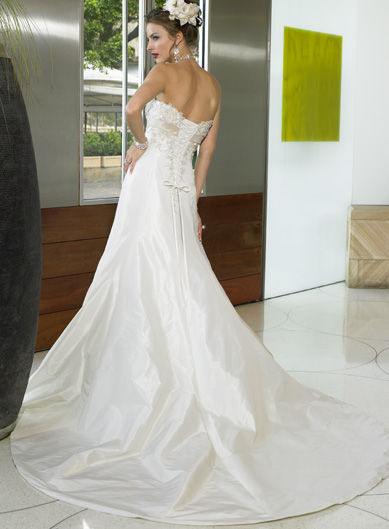 Dresses with heavy beading AND a corset... pictures? :  wedding A3032 Back