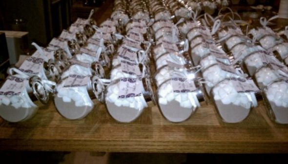 Hot Cocoa Favor :  wedding favor winter diy white 175349 662074216165 36400059 36595852 3522177 O