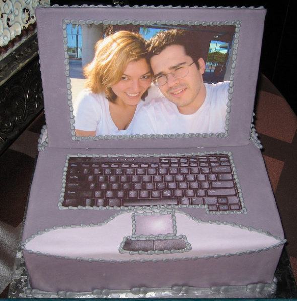 Show me your cake! : wedding purple fondant superhero tiered Picture 7