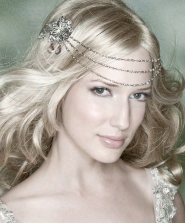 I'm in love with Enchanted Atelier's Angelique headpiece wedding headpiece