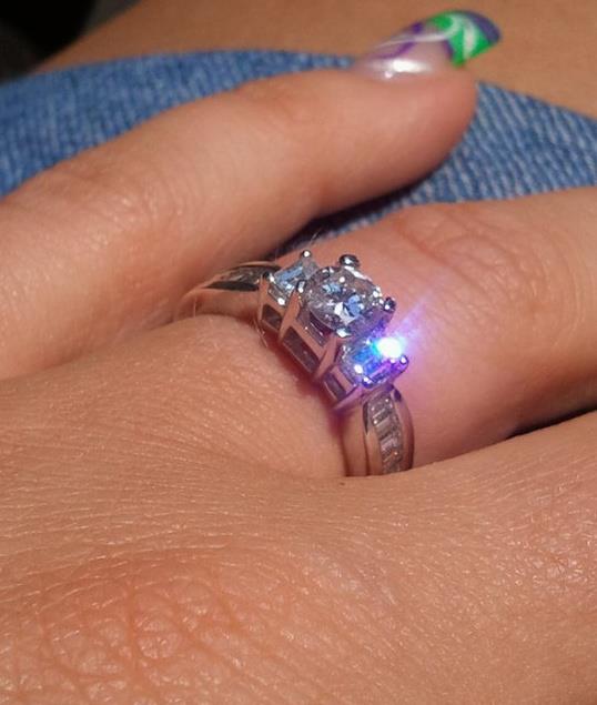 Engagment ring doubts... :  wedding Engagementring