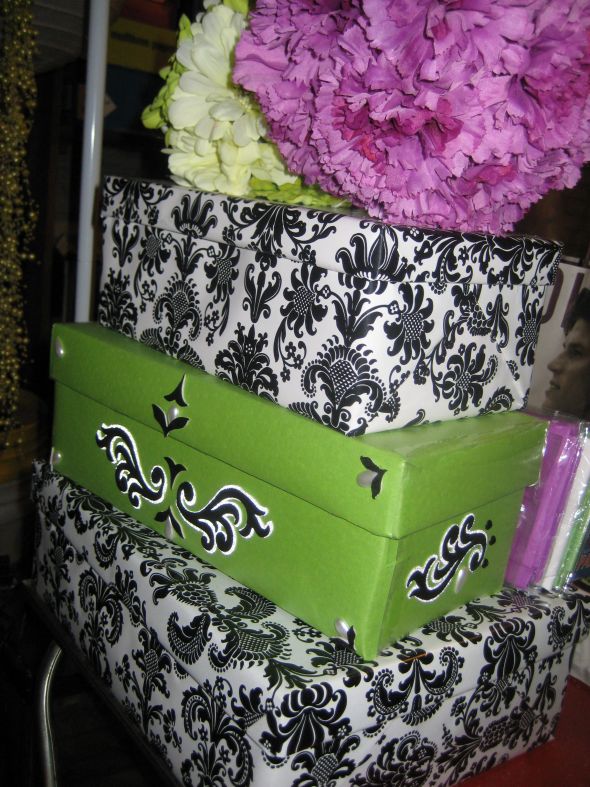  Cardbox wedding black green purple white diy reception 093