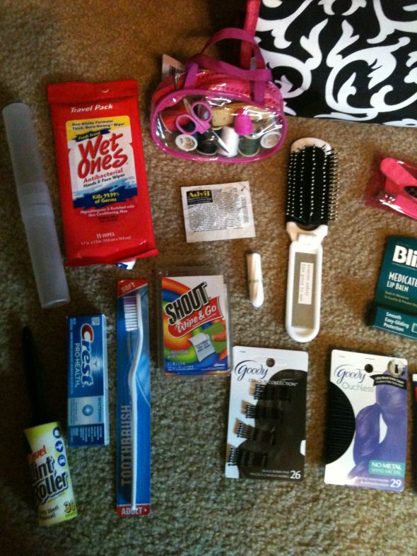 Bridesmaid Survival Kits :  wedding bridesmaids gifts kits bags diy Girls Kits 2
