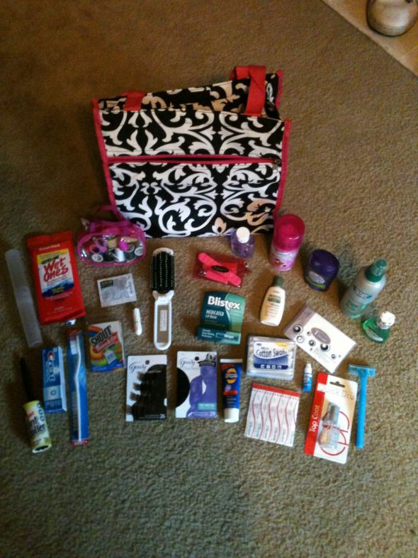 Bridesmaid Survival Kits :  wedding bridesmaids gifts kits bags diy Girls Kits 4