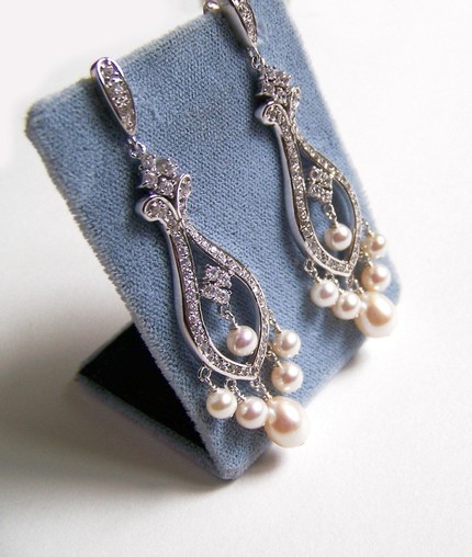 Wedding details! Let's here them AA's! : wedding Brides Earrings