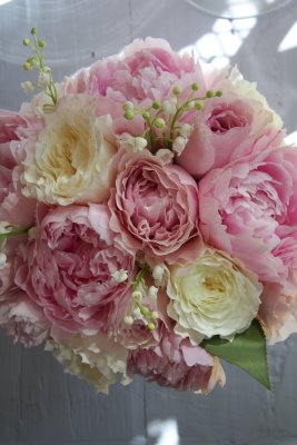 Wedding details! Let's here them AA's! :  wedding Bouquet1