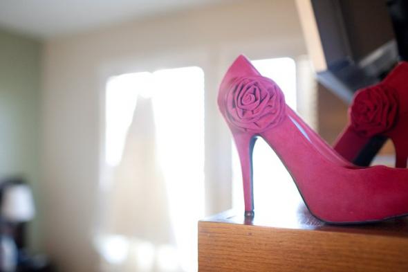 Wedding Shoes Photos :  wedding red shoes Shoes4