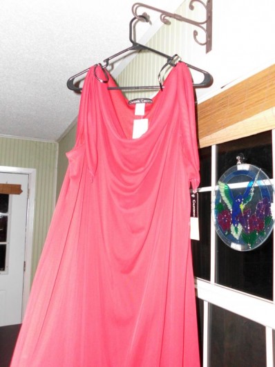 Red dress size 26W for sale wedding guest bridesmaid dress red mob long