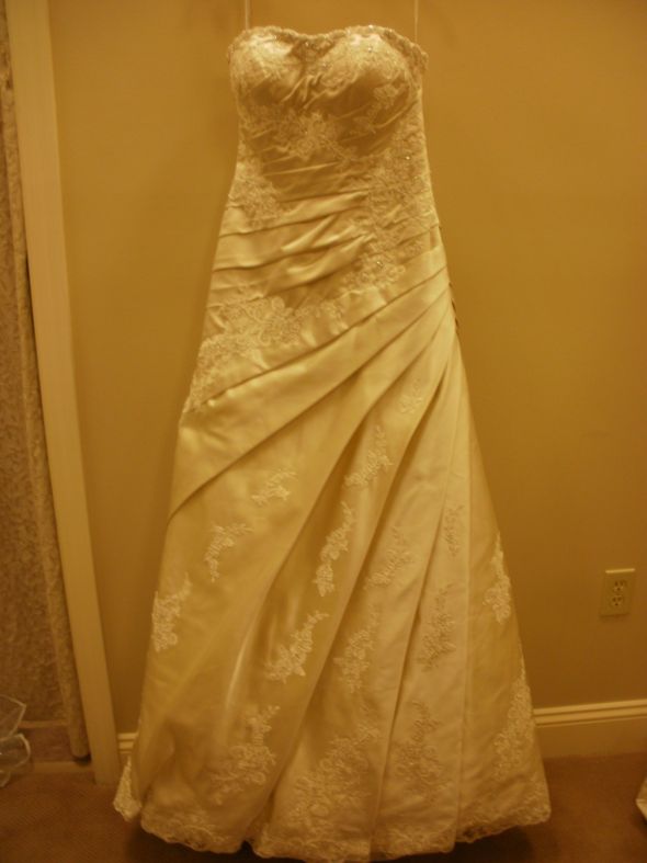 Essense of Australia brides, can I see your dresses??? :  wedding essense dress P1100402
