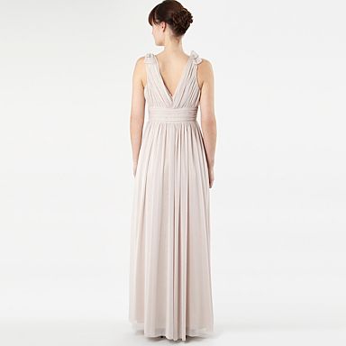Help me find a low-budget flowy/dreamy dress designer! :  wedding dress budget dreamy ethereal flowy designer 008010613206 1