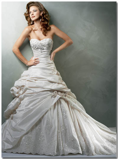 Looking for Wedding Dress Halter or Sweetheart Ivory Size 12 wedding 