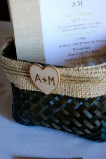 Our $3000 rustic wedding, very pic heavy. Pro recap :  wedding rustic recap budget diy Knetig019