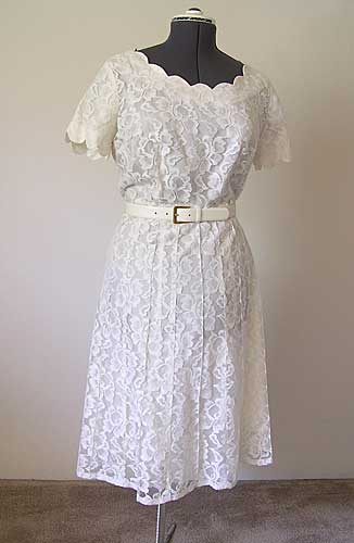 Are you changing into a reception dress during your reception? : wedding dress gown reception Whitelace